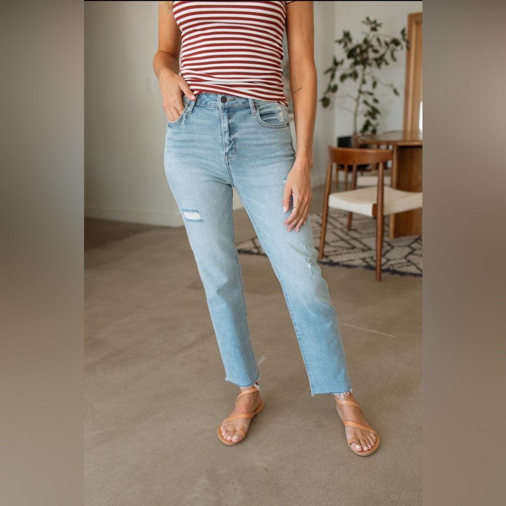 Carly Jean Los Angeles Chrissy Jeans 5